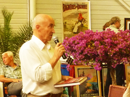 Olivier de Marliave reçoit le Prix du Guide Pyrénéen